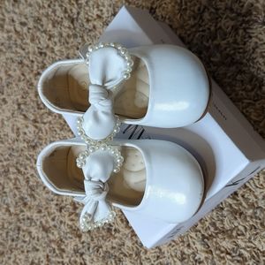 Dream Pairs toddler girl white dress shoes size 6